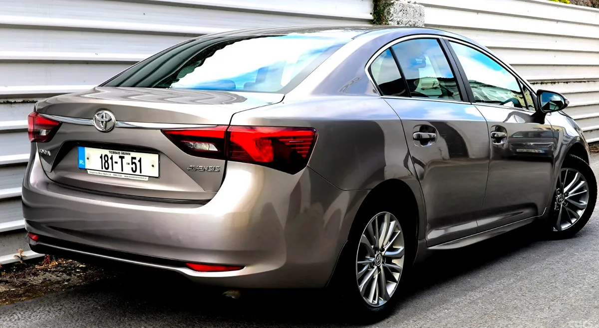 Toyota Avensis Saloon, Diesel, 2018, Brown