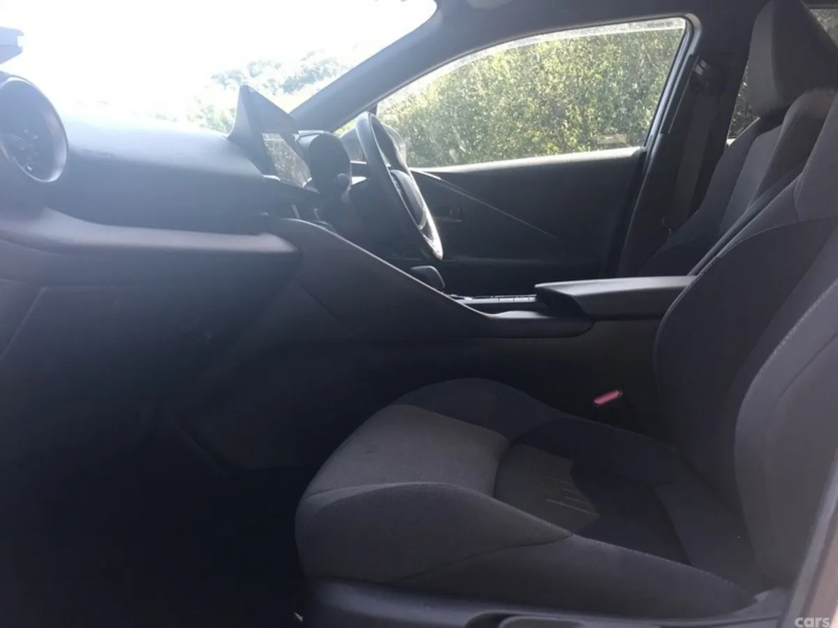Toyota C-HR Hatchback, Petrol Plug-in Hybrid, 2024, White