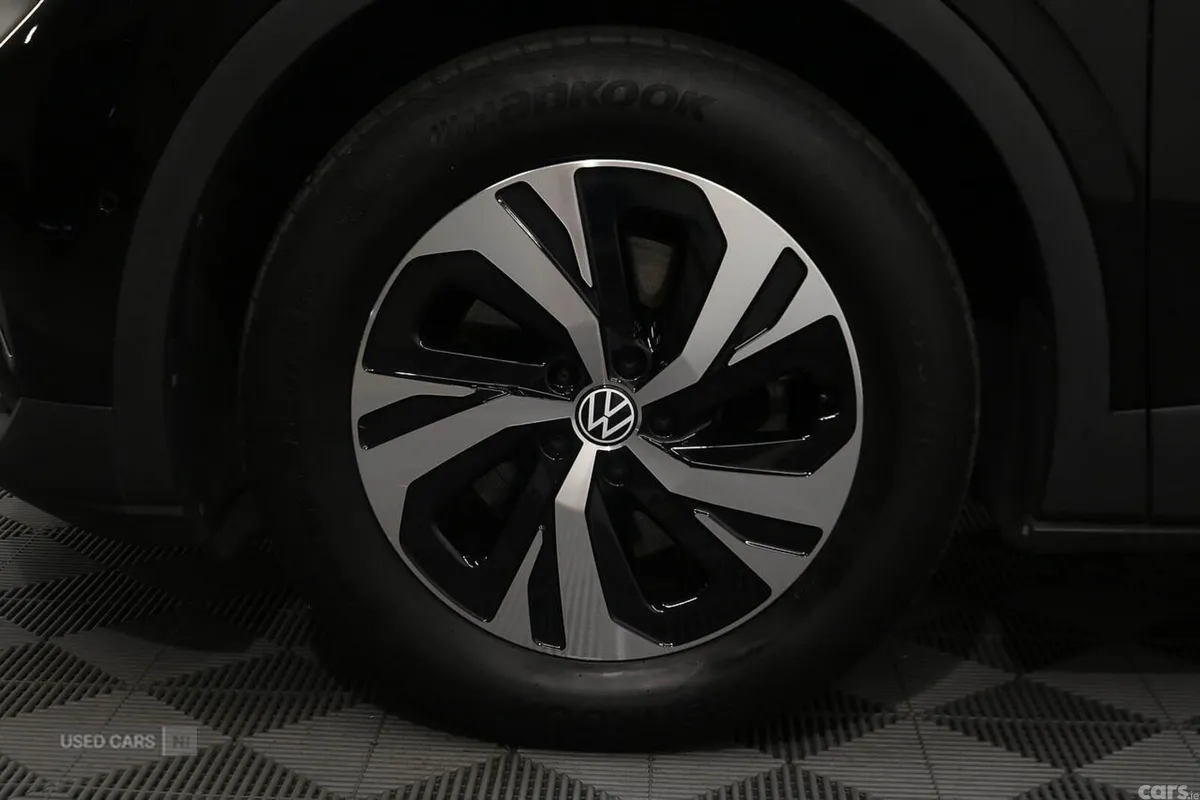 Volkswagen ID.4 SUV, Electric, 2023, Black
