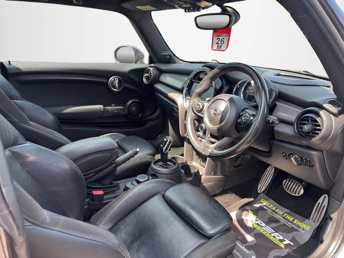 Mini Cooper Hatchback, Petrol, 2019, Grey