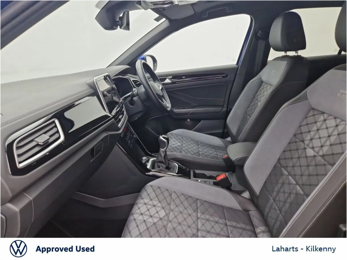 Volkswagen T-Roc SUV, Diesel, 2023, Blue