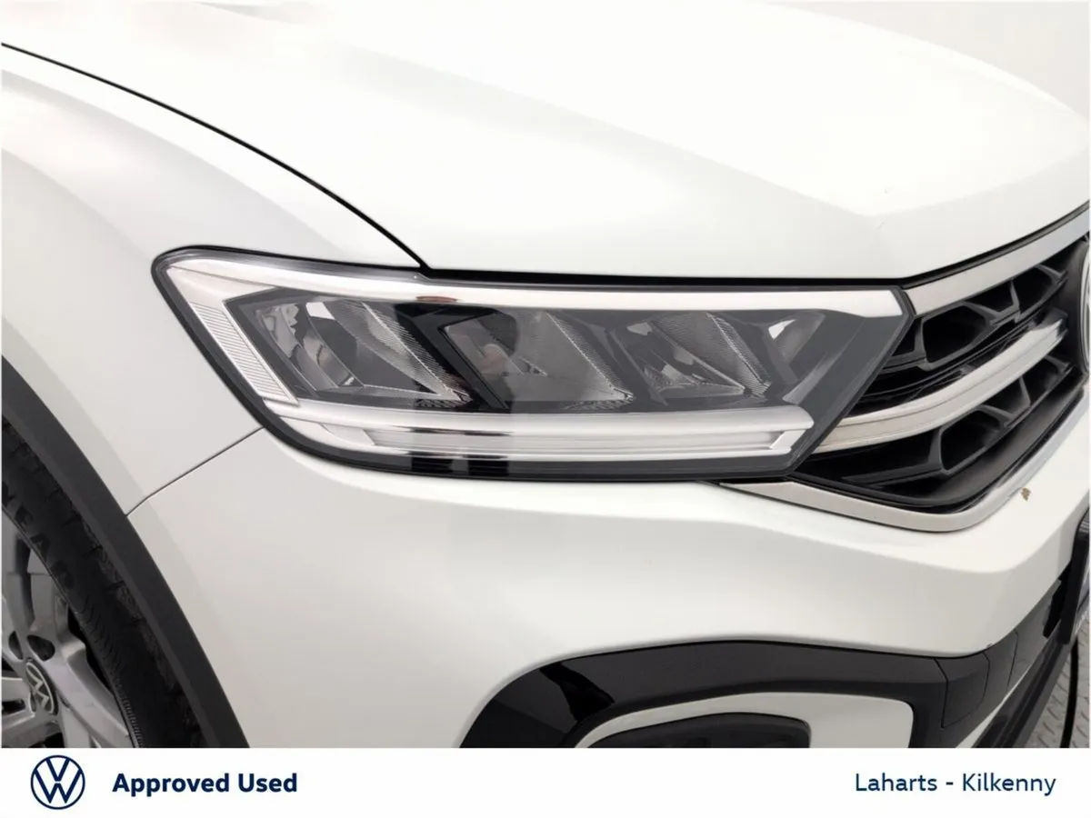 Volkswagen T-Roc SUV, Petrol, 2023, White