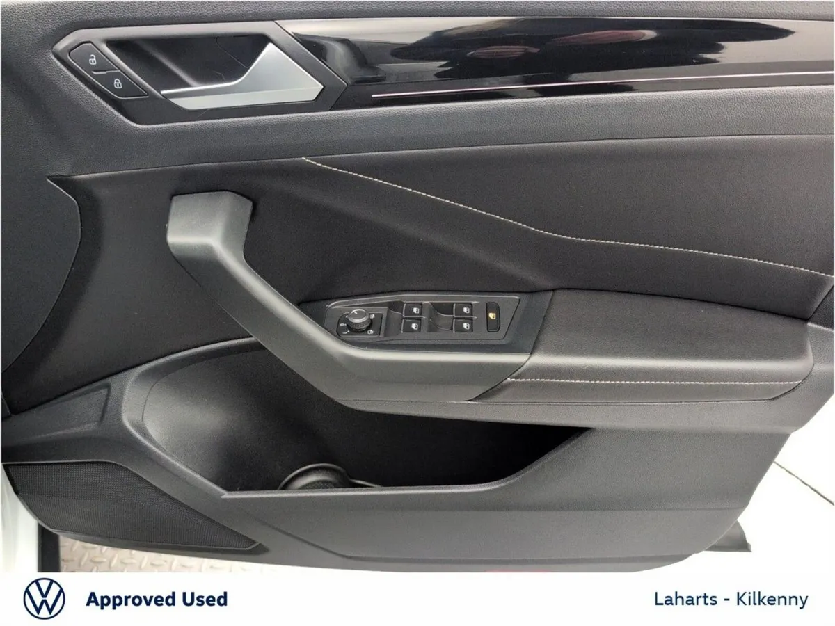 Volkswagen T-Roc SUV, Petrol, 2023, White