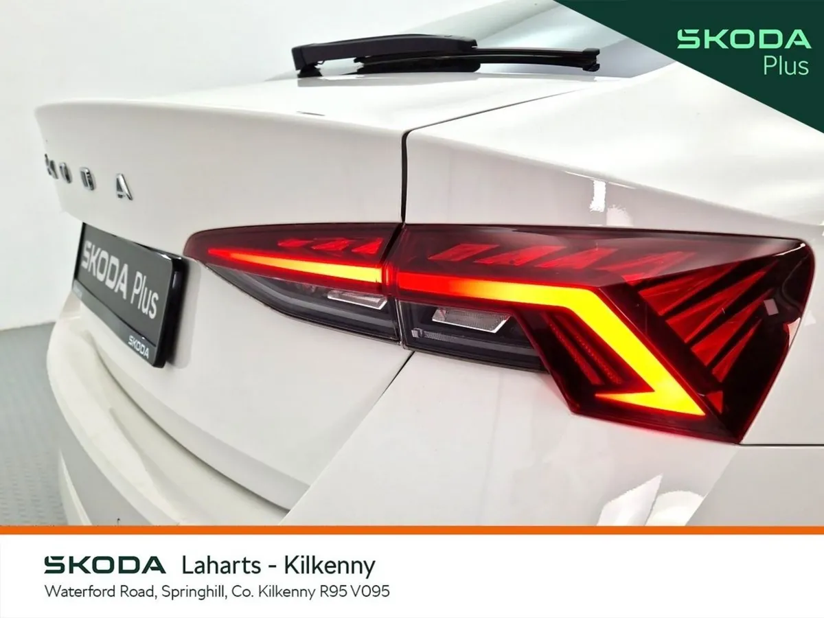 Skoda Octavia Saloon, Petrol, 2023, White