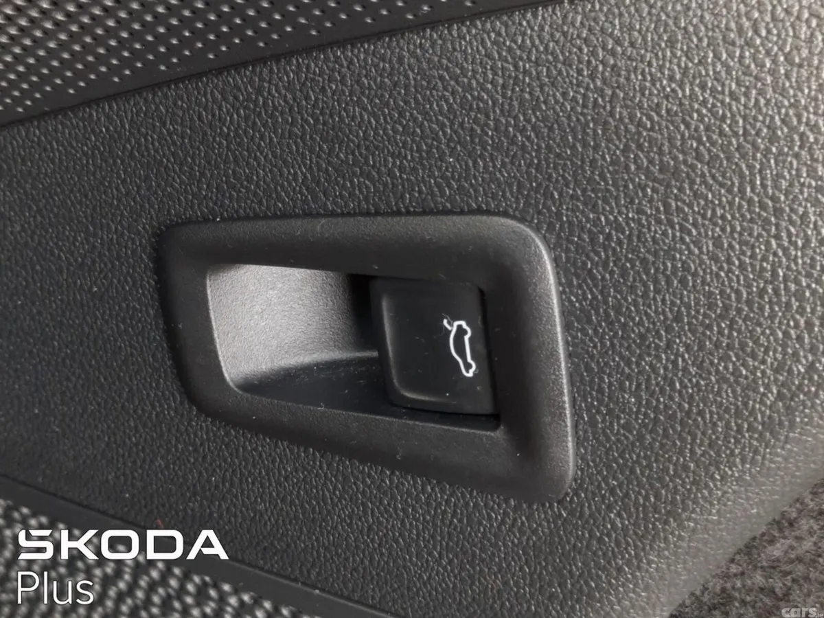 Skoda Kodiaq MPV, Diesel, 2024, Grey