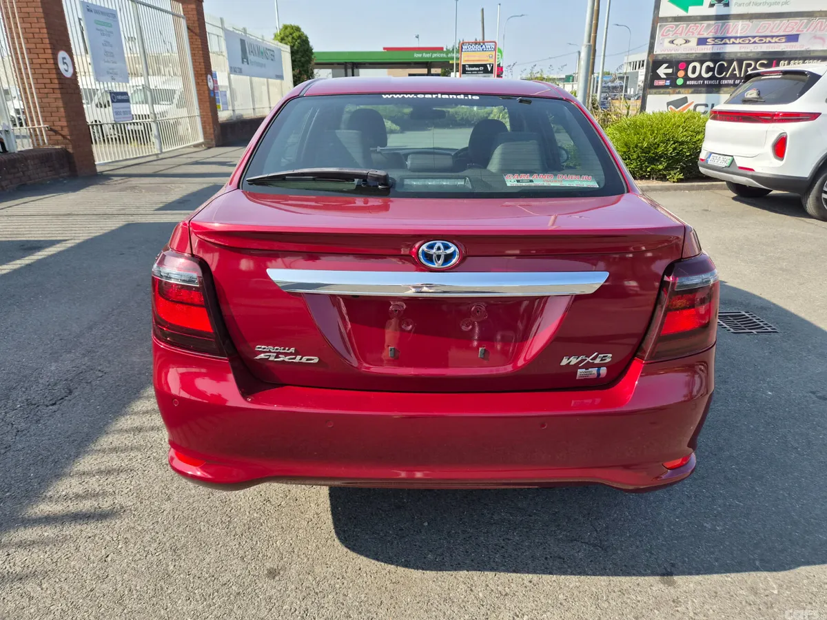 Toyota Corolla Saloon, Petrol Hybrid, 2018, Red