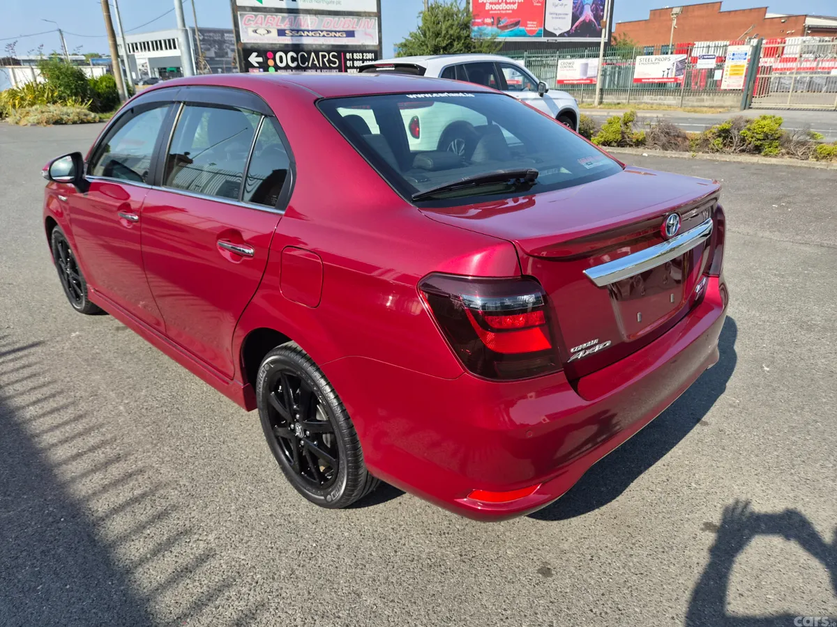 Toyota Corolla Saloon, Petrol Hybrid, 2018, Red