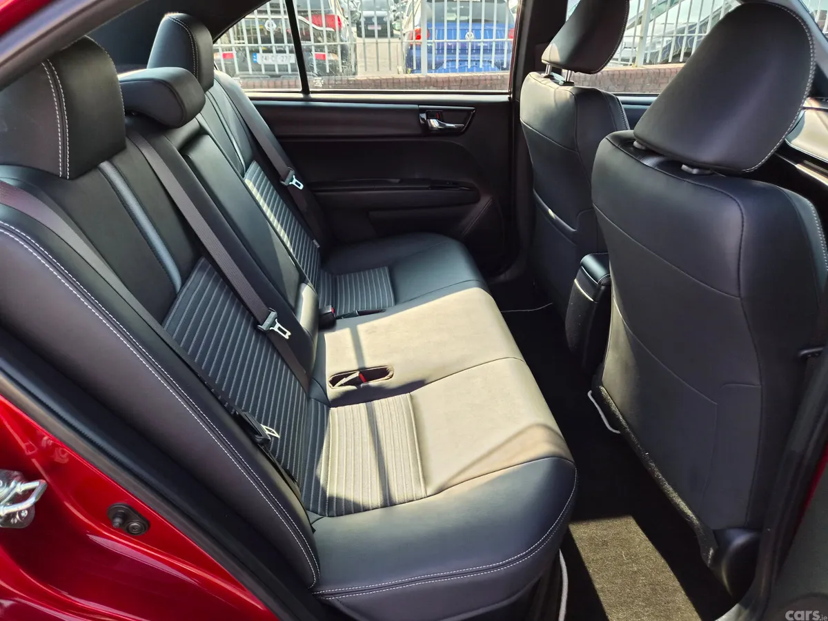 Toyota Corolla Saloon, Petrol Hybrid, 2018, Red