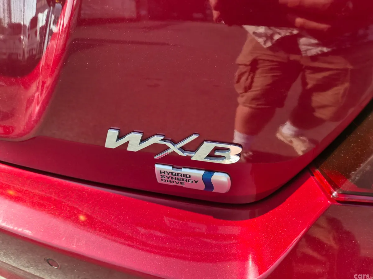 Toyota Corolla Saloon, Petrol Hybrid, 2018, Red
