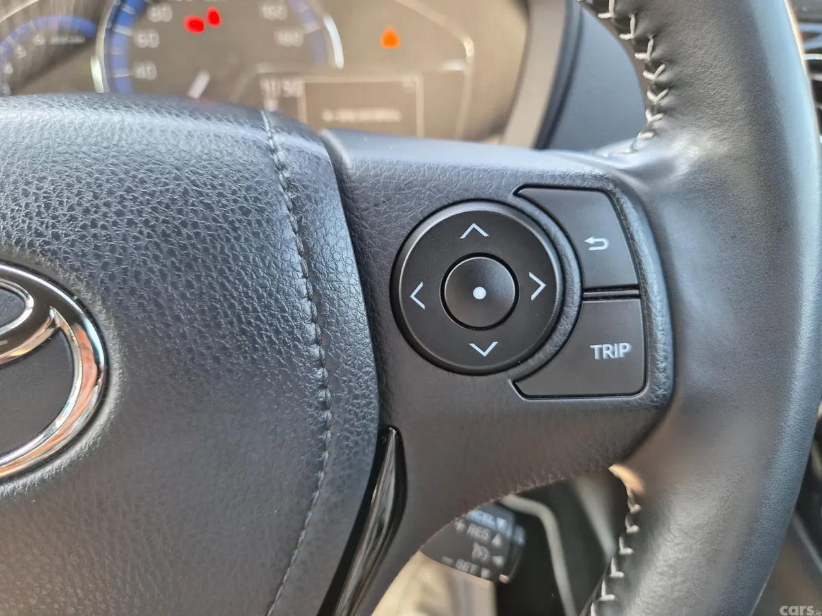 Toyota Corolla Saloon, Petrol Hybrid, 2018, Red