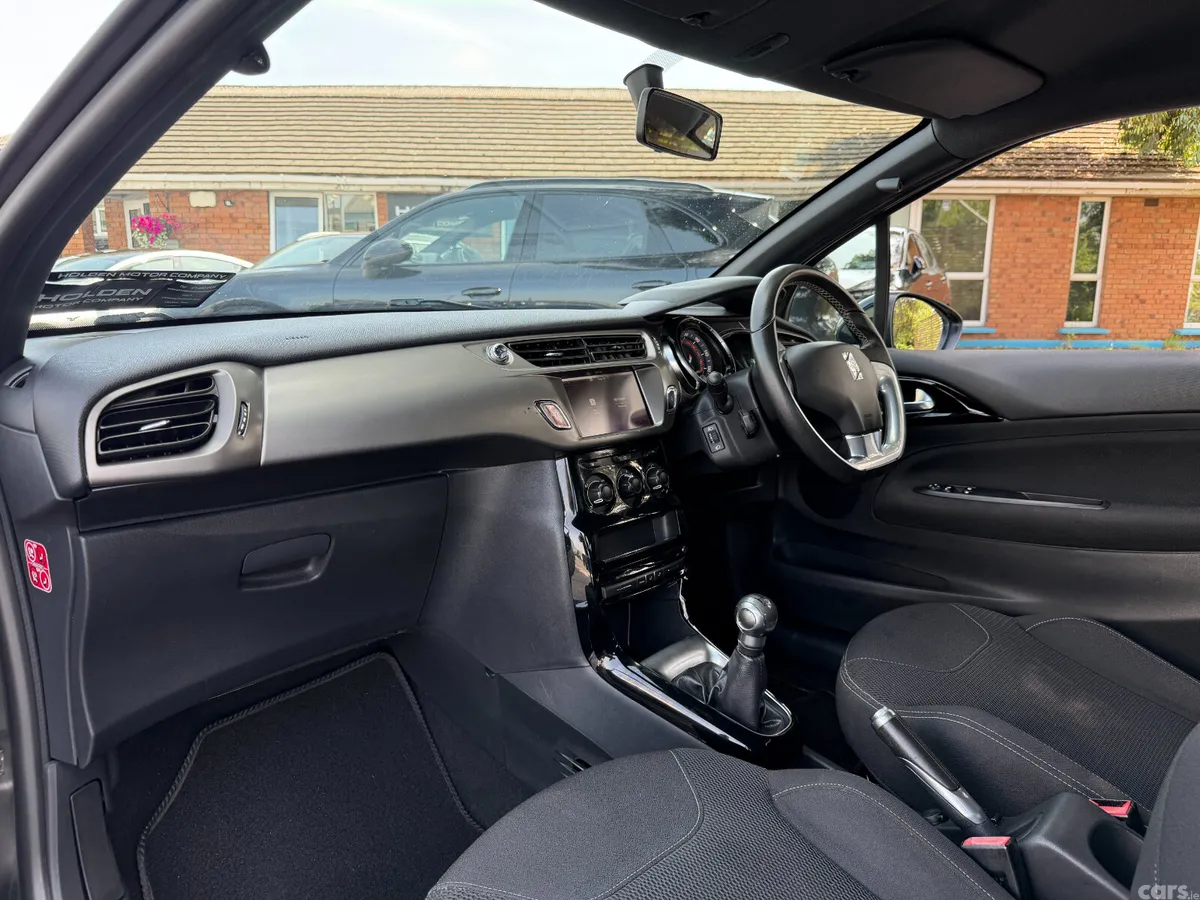 Citroen DS 3 Hatchback, Petrol, 2017, Black