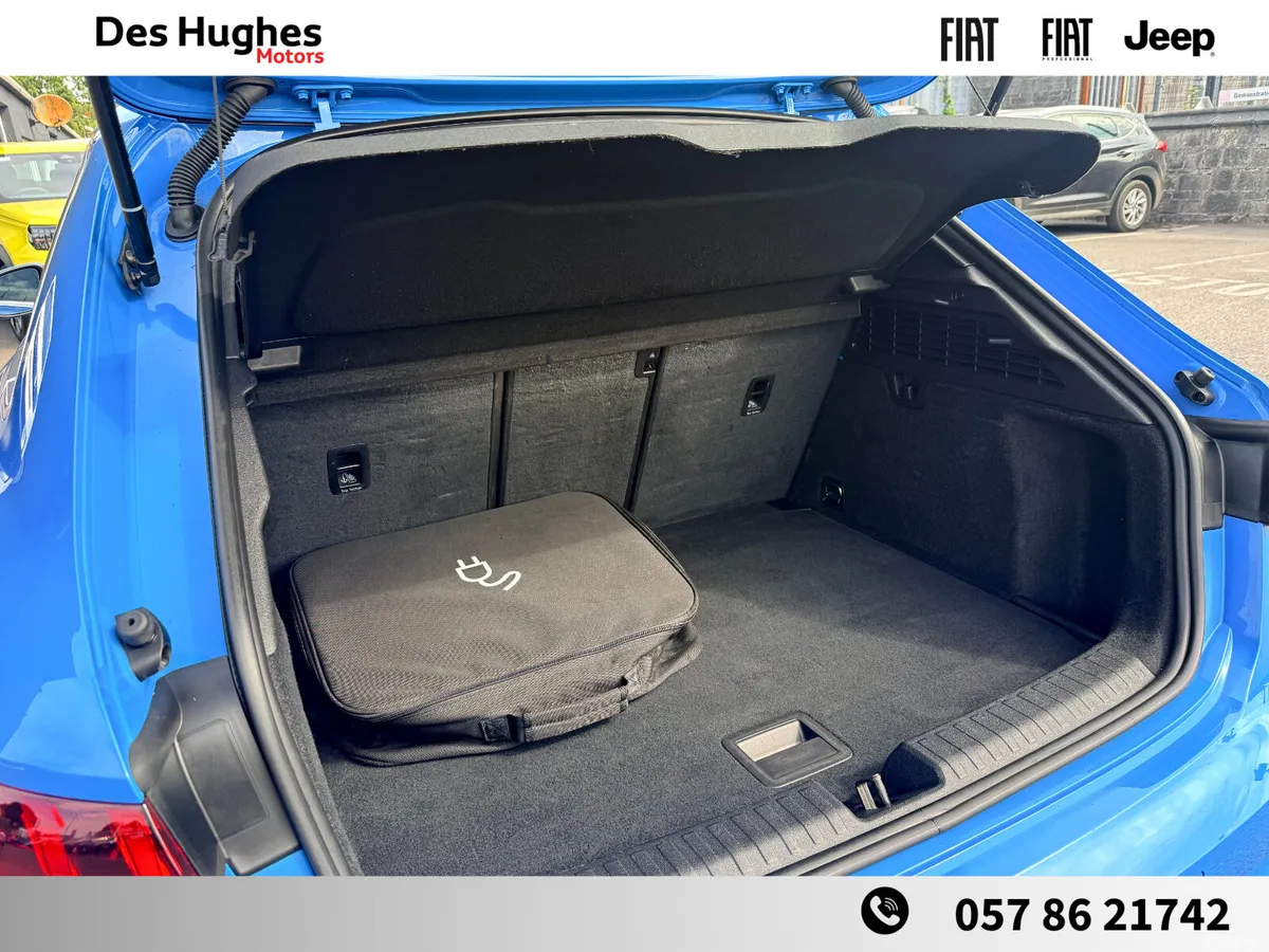 Audi A3 Hatchback, Petrol Plug-in Hybrid, 2022, Blue