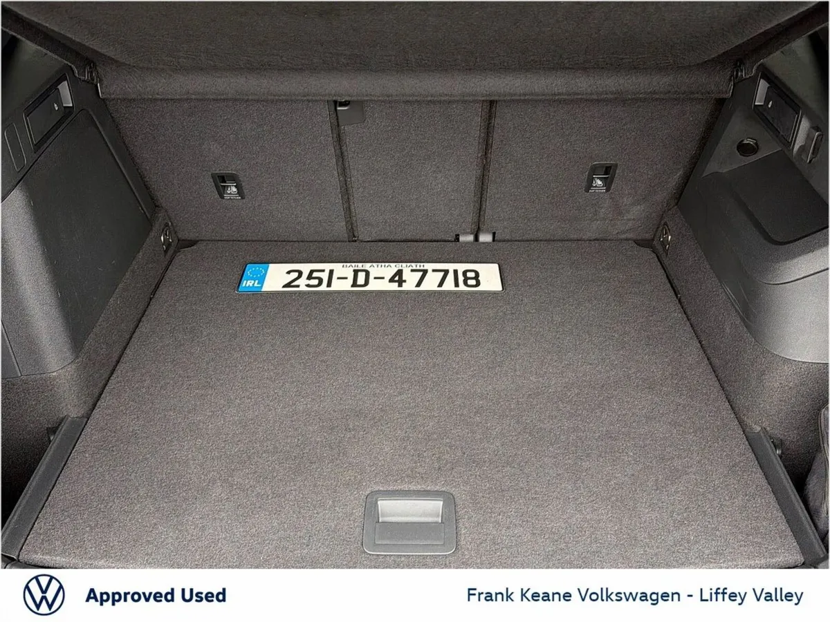 Volkswagen Tiguan SUV, Petrol Plug-in Hybrid, 2025, Grey