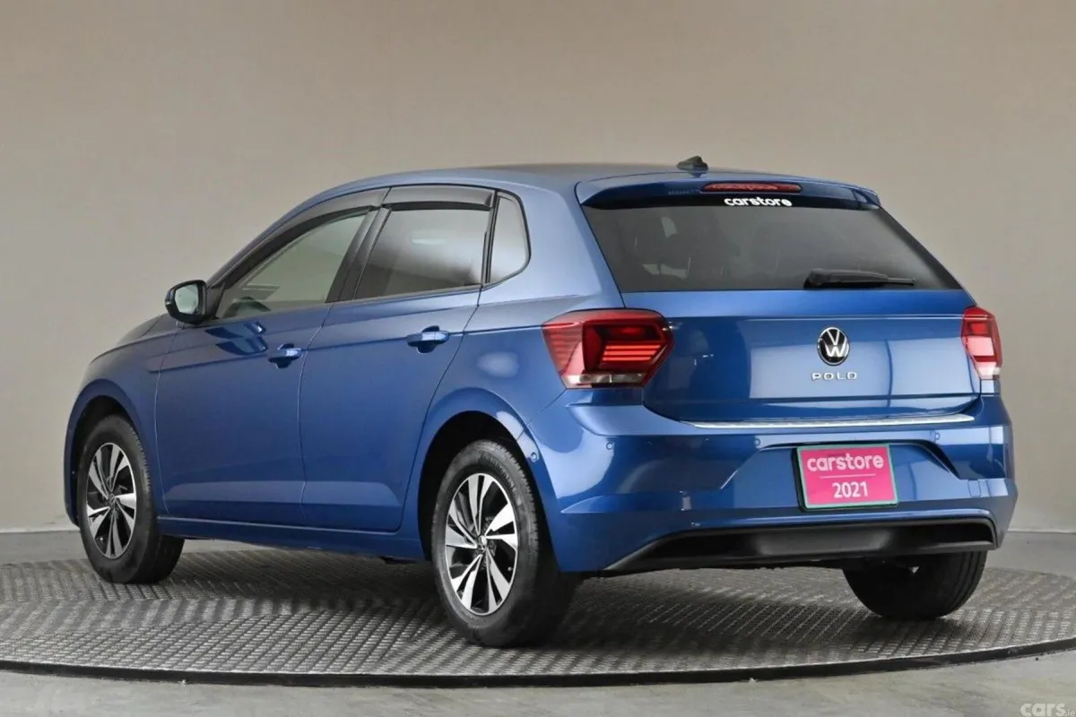 Volkswagen Polo Hatchback, Petrol, 2021, Blue