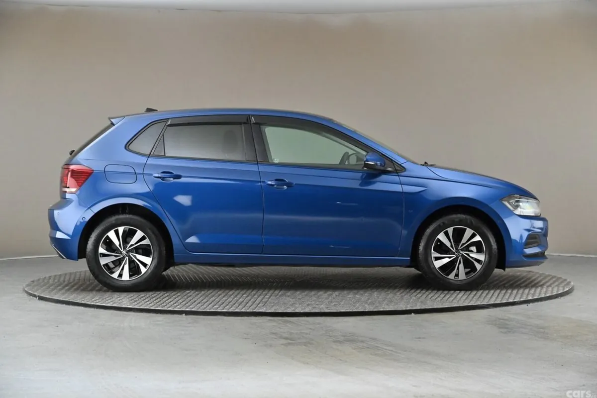 Volkswagen Polo Hatchback, Petrol, 2021, Blue