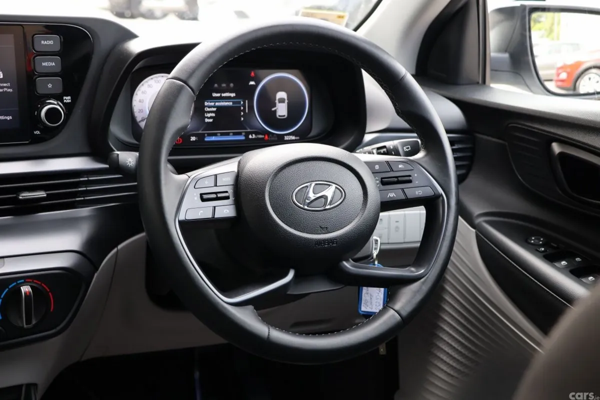 Hyundai i20 Hatchback, Petrol, 2023, White