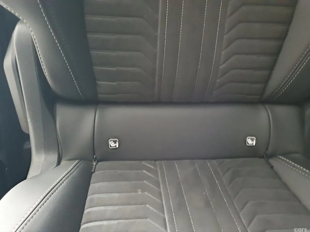 Peugeot 5008 SUV, Electric, 2025, Black