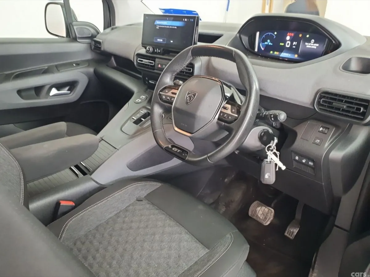 Peugeot Rifter MPV, Electric, 2025, Black