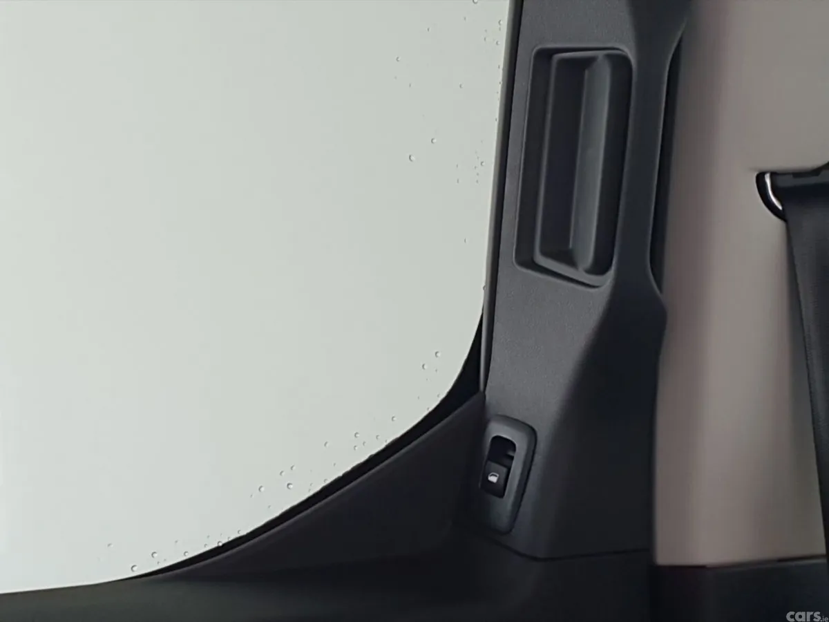 Peugeot Rifter MPV, Electric, 2025, Black