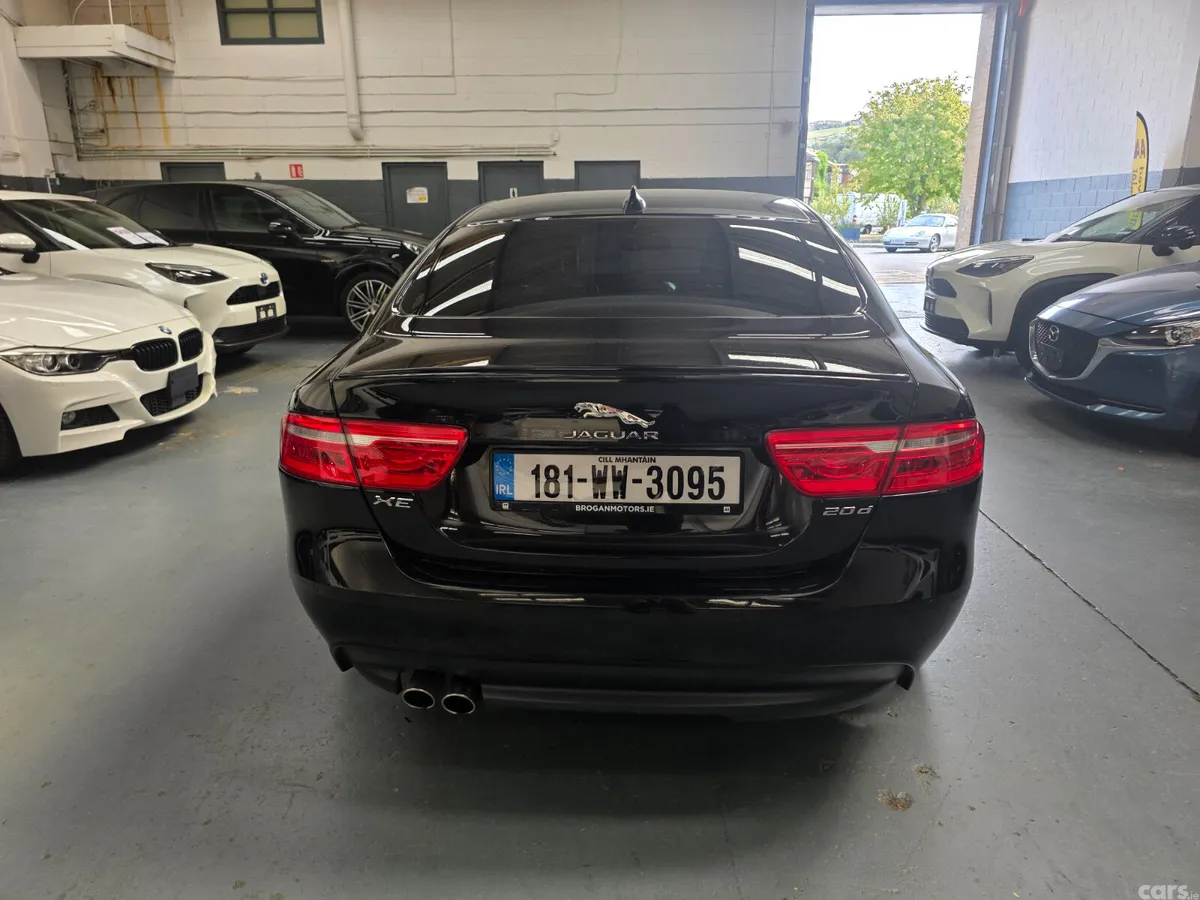 Jaguar XE Saloon, Diesel, 2018, Black