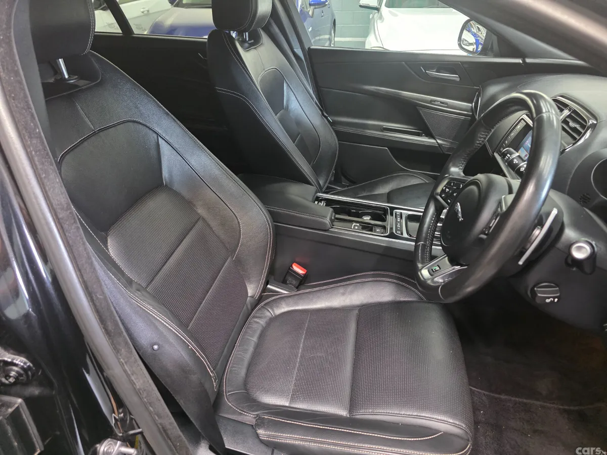 Jaguar XE Saloon, Diesel, 2018, Black