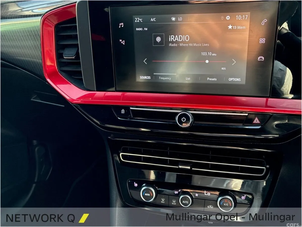Opel Mokka SUV, Petrol, 2023, Blue