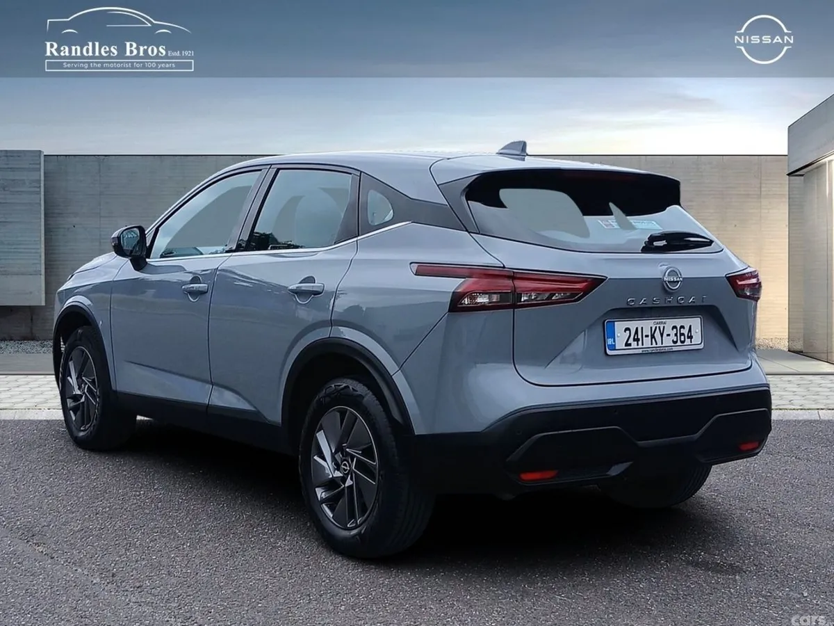 Nissan Qashqai MPV, Petrol, 2024, Grey