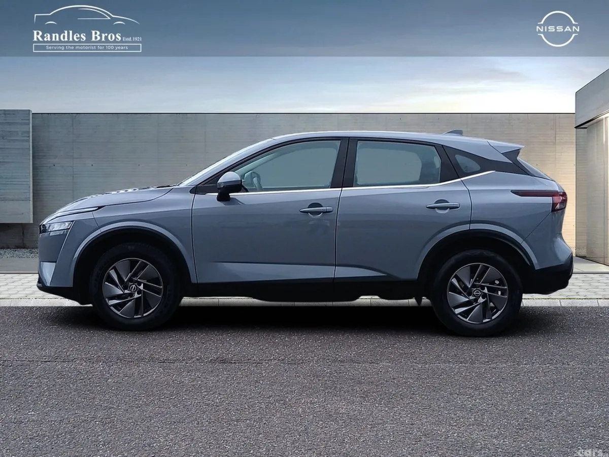 Nissan Qashqai MPV, Petrol, 2024, Grey