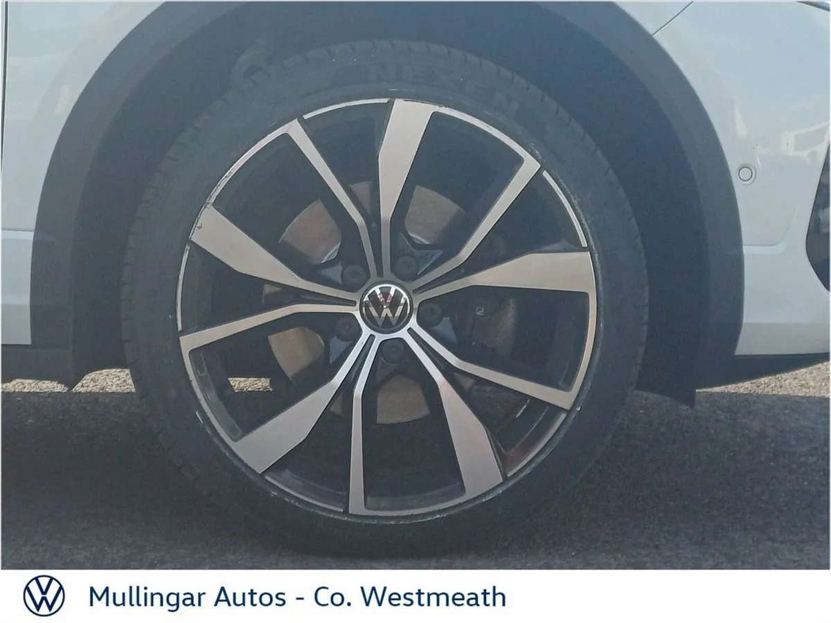 Volkswagen T-Roc SUV, Petrol, 2023, White