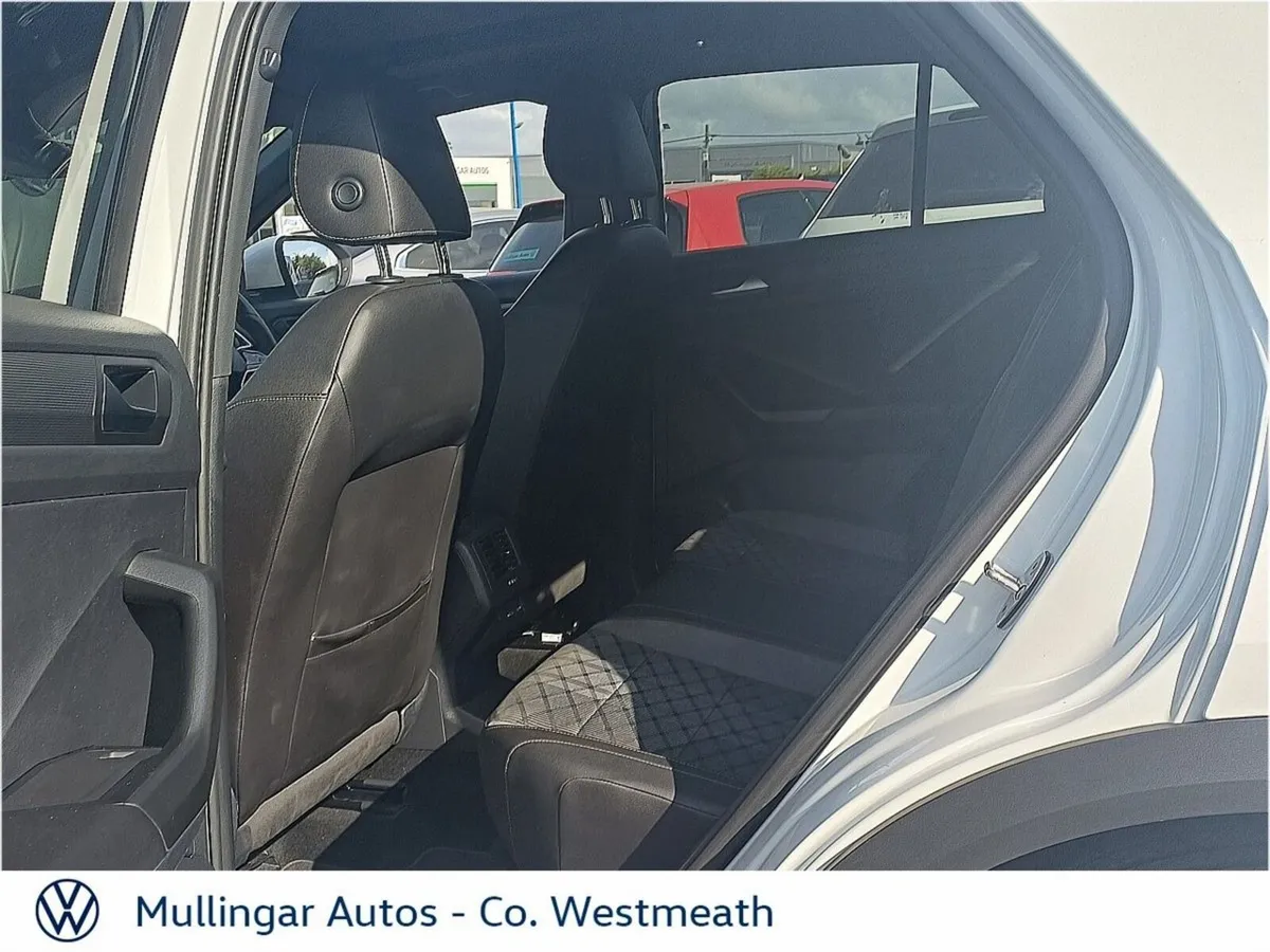Volkswagen T-Roc SUV, Petrol, 2023, White