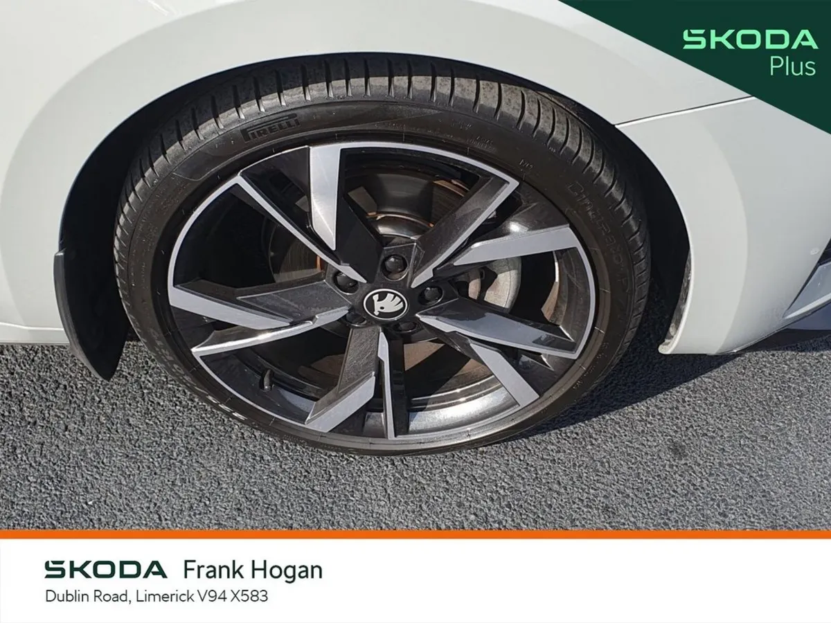 Skoda Octavia Saloon, Diesel, 2026, Grey