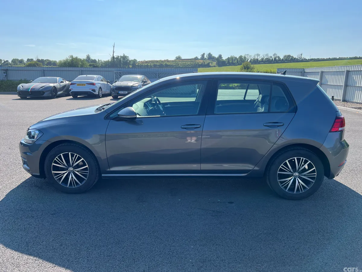 Volkswagen Golf Hatchback, Diesel, 2017, Grey
