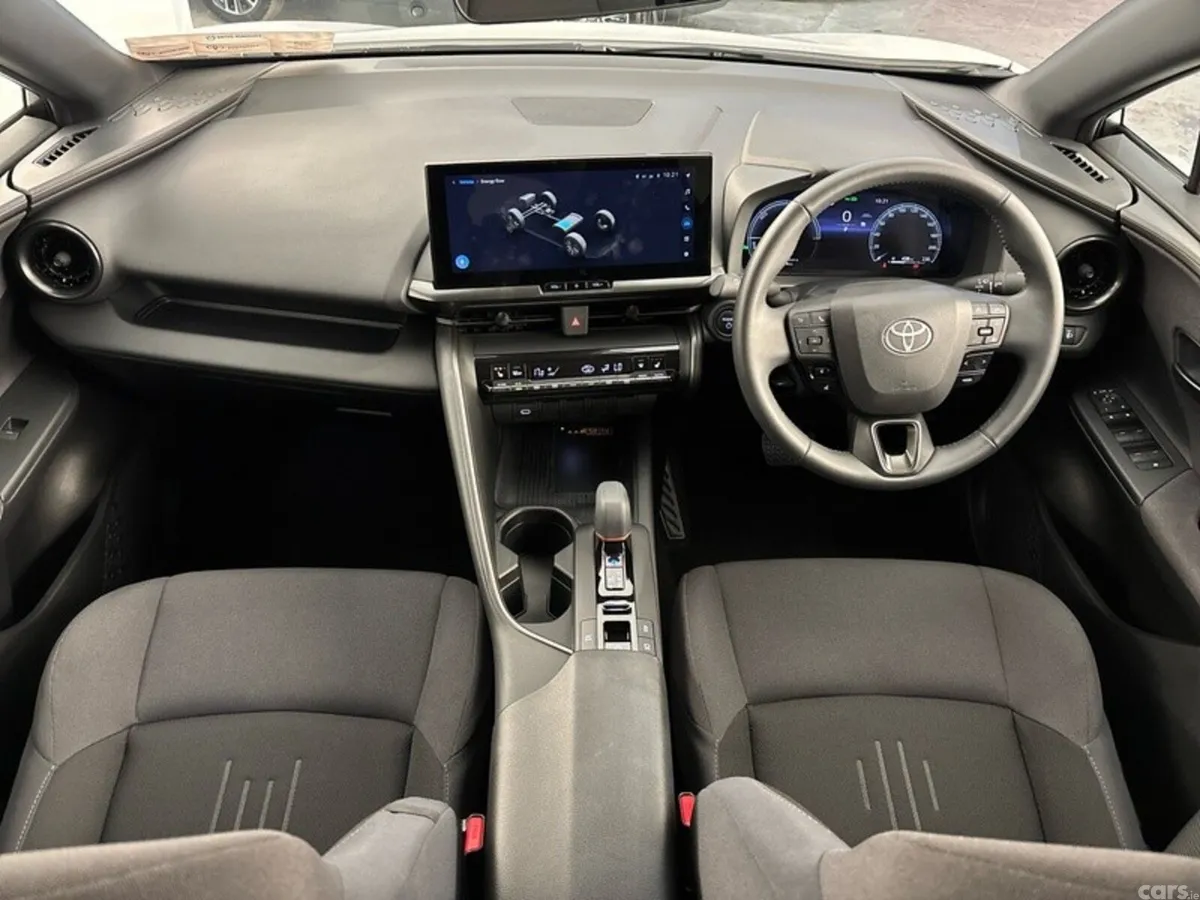 Toyota C-HR SUV, Petrol Hybrid, 2026, White