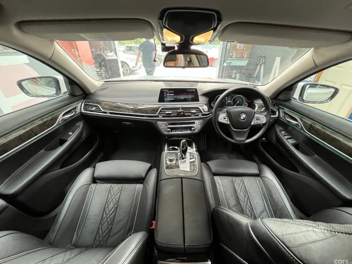 BMW 7-Series Saloon, Petrol Plug-in Hybrid, 2016, White