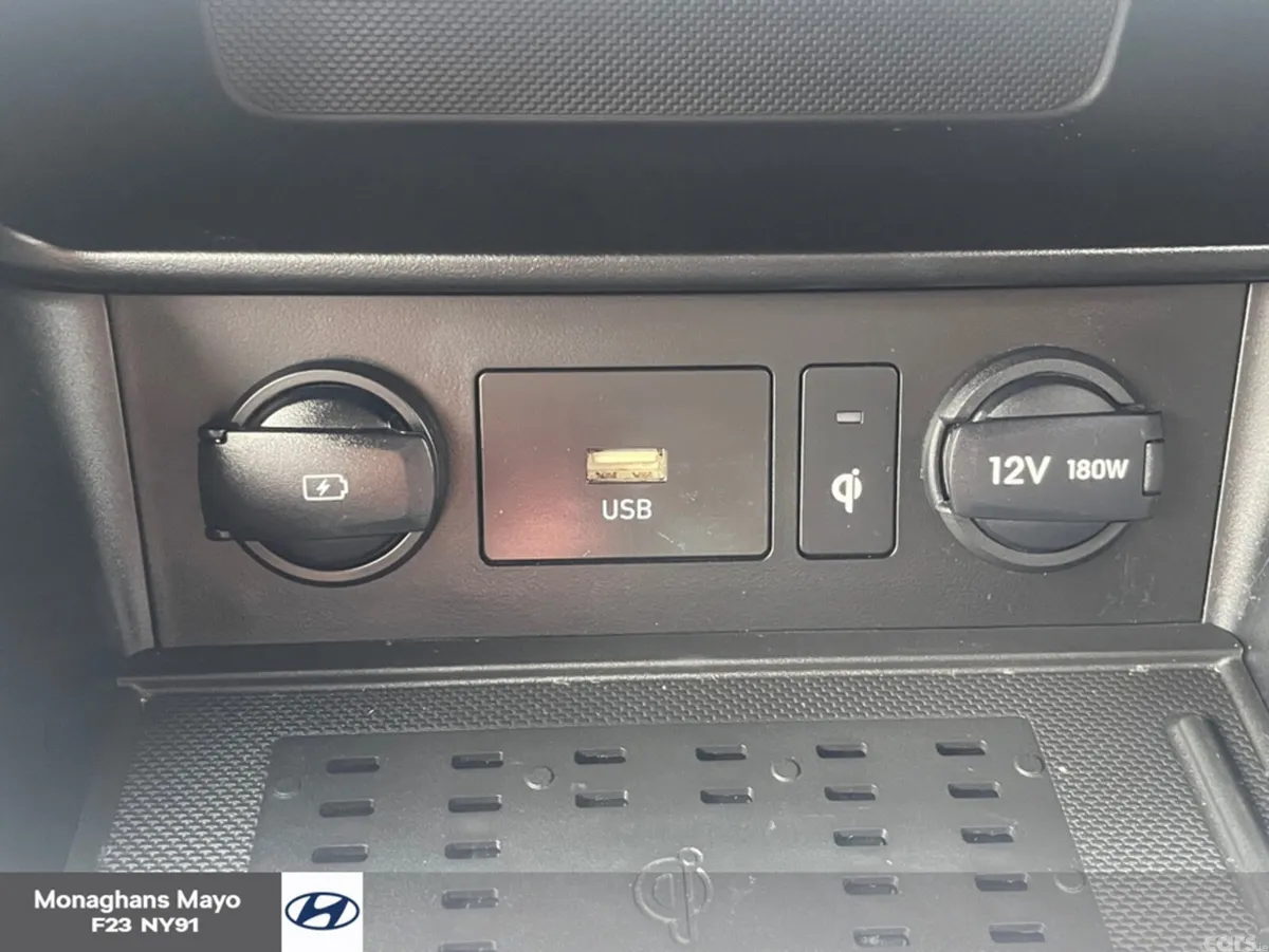 Hyundai KONA MPV, Petrol, 2022, Black