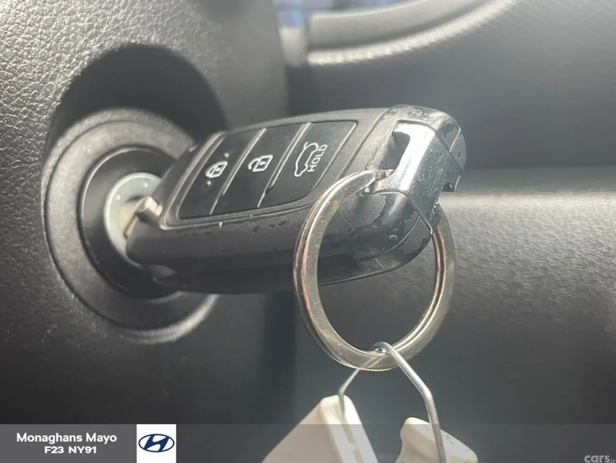 Hyundai KONA MPV, Petrol, 2022, Black