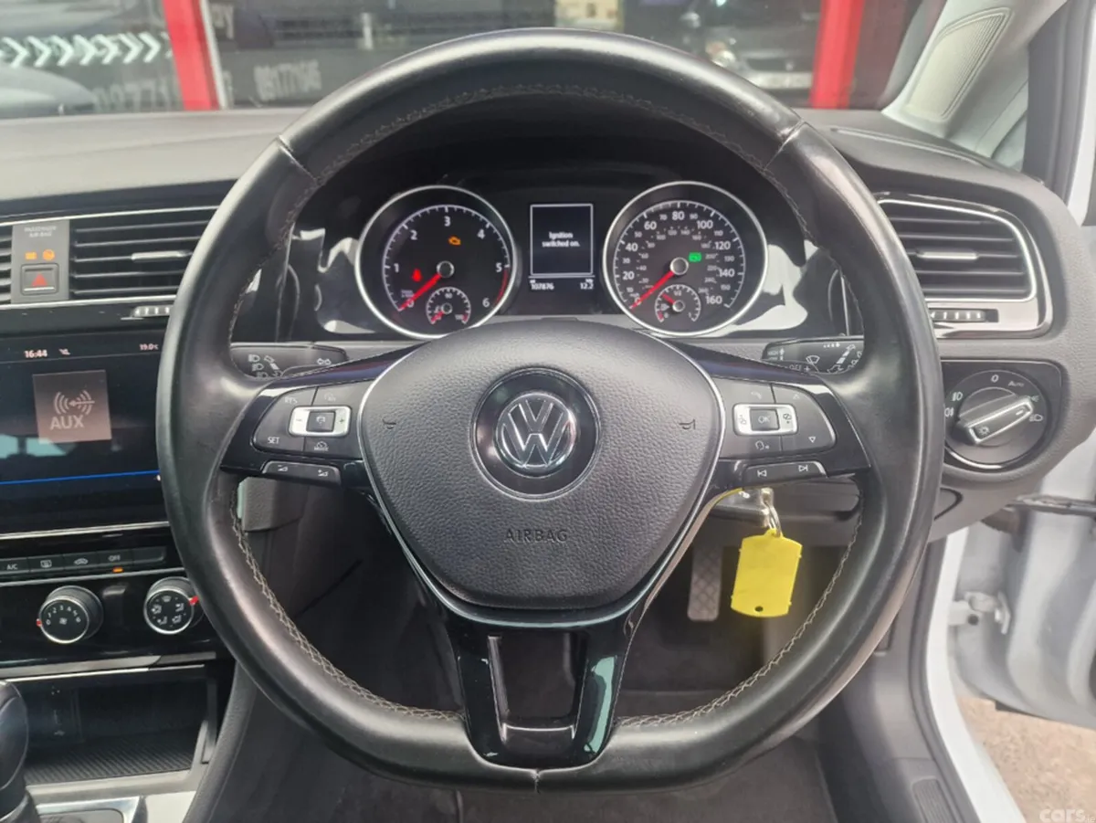Volkswagen Golf Hatchback, Diesel, 2017, Silver
