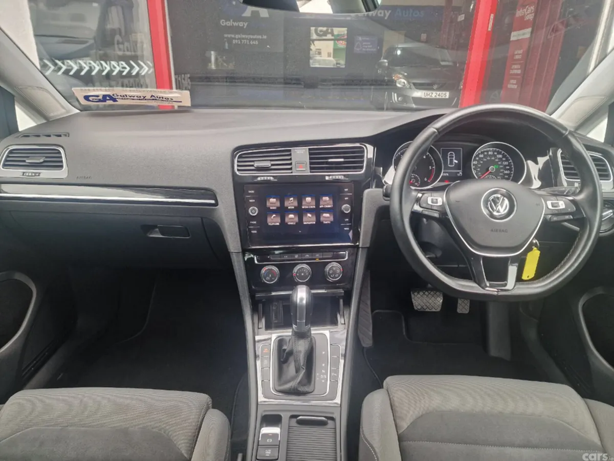 Volkswagen Golf Hatchback, Diesel, 2017, Silver