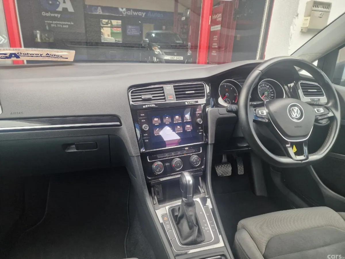 Volkswagen Golf Hatchback, Diesel, 2017, Silver