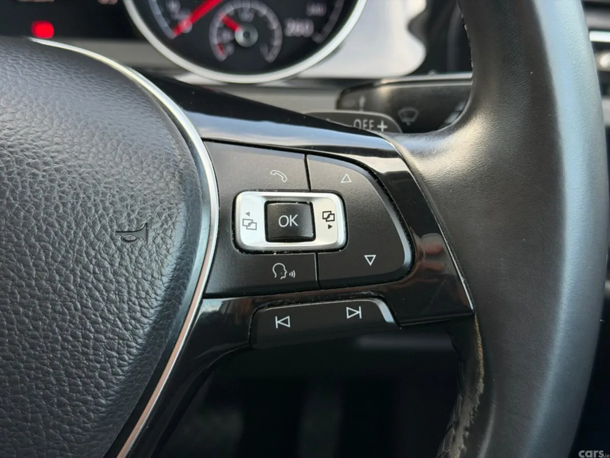 Volkswagen Golf Hatchback, Petrol, 2015, Silver