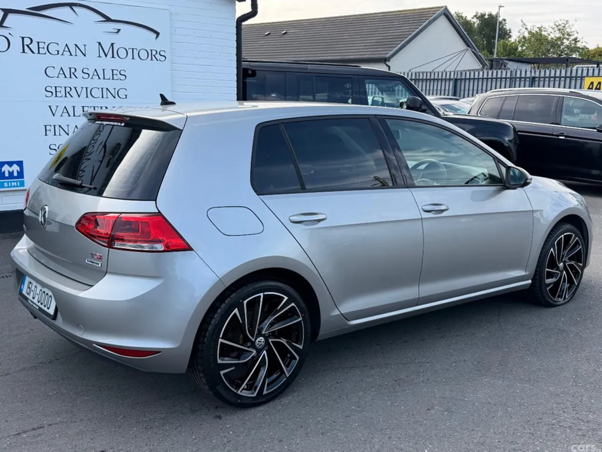 Volkswagen Golf Hatchback, Petrol, 2015, Silver