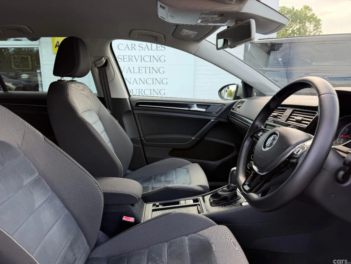 Volkswagen Golf Hatchback, Petrol, 2015, Silver
