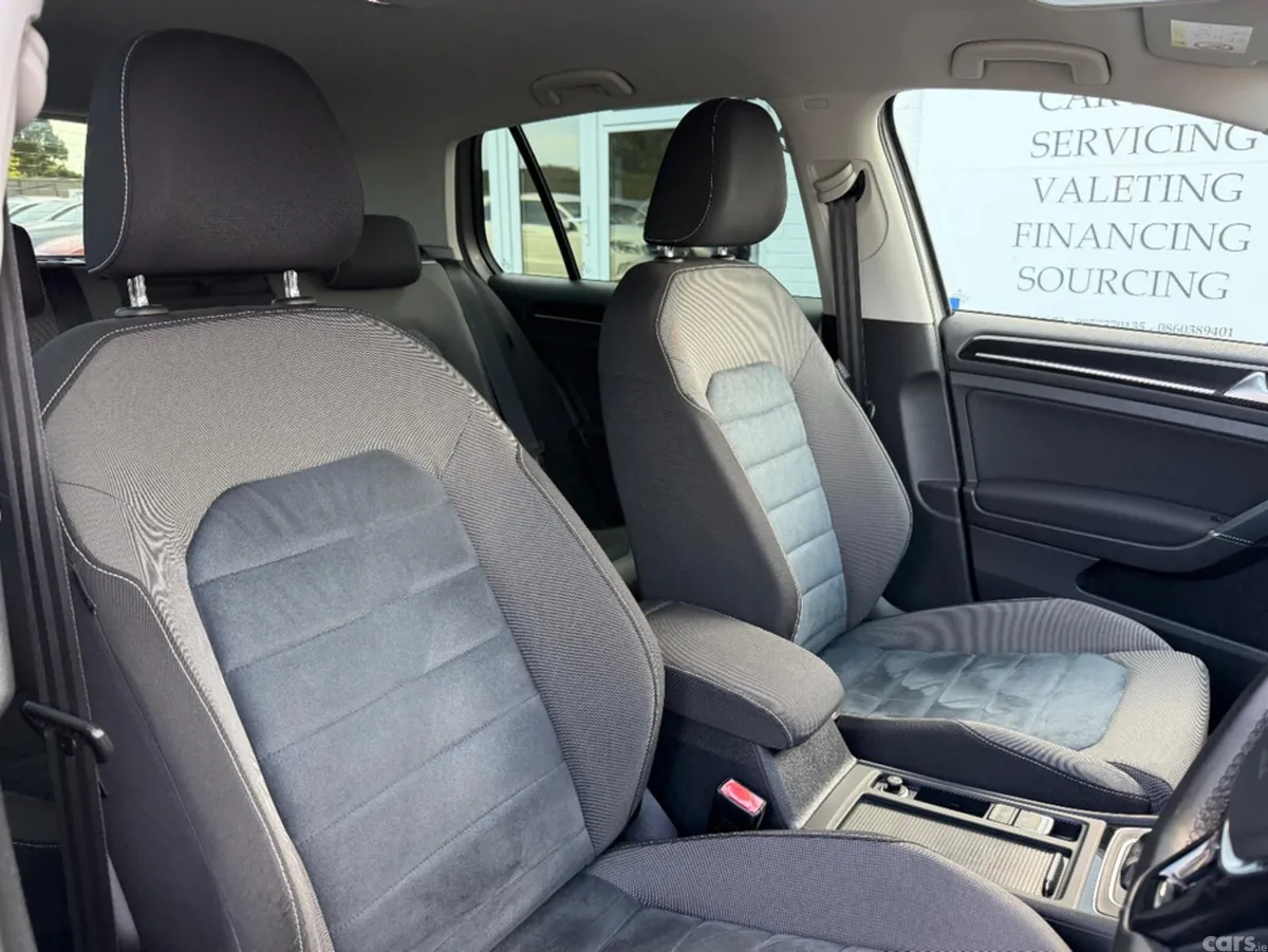 Volkswagen Golf Hatchback, Petrol, 2015, Silver