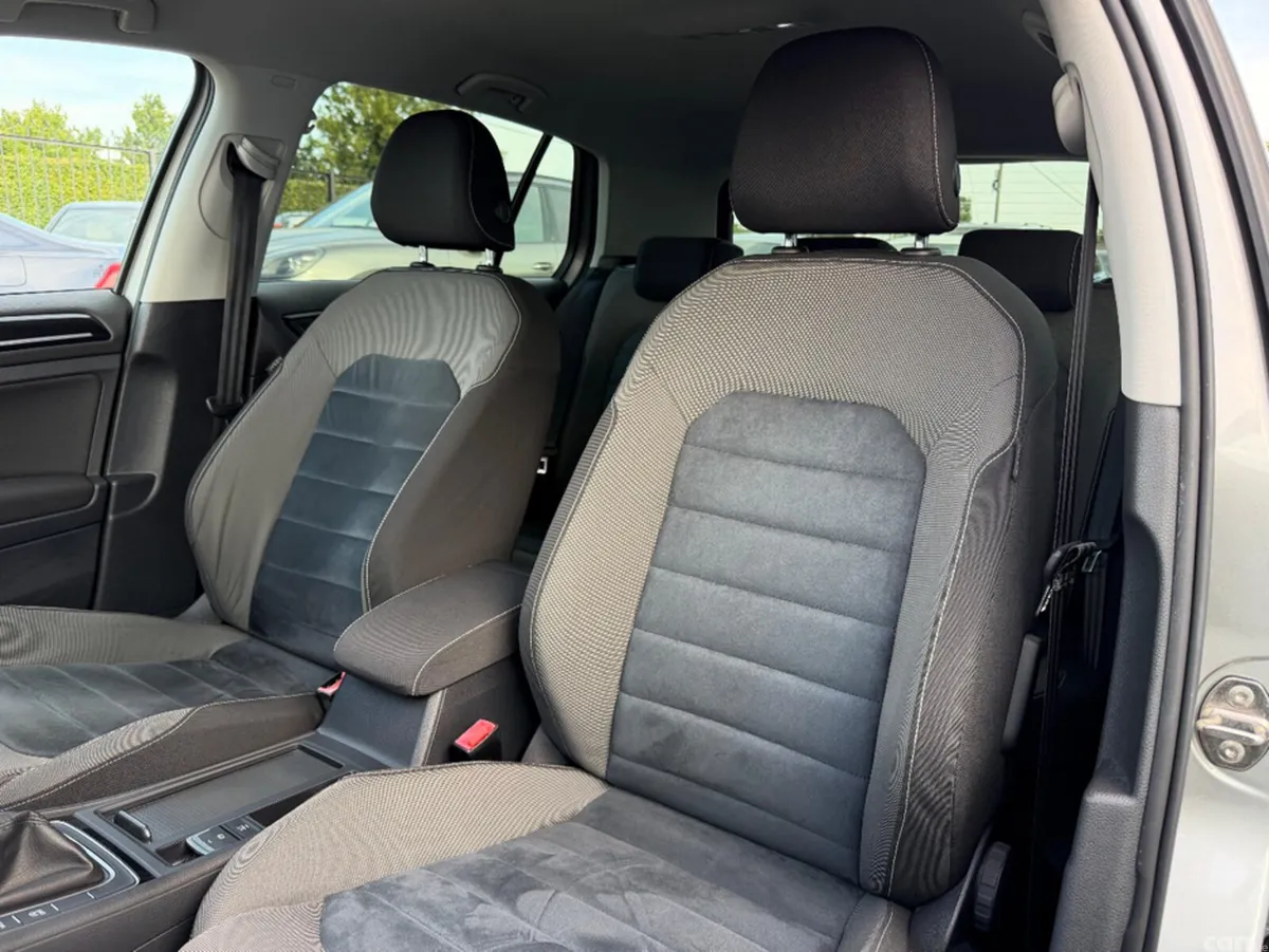 Volkswagen Golf Hatchback, Petrol, 2015, Silver