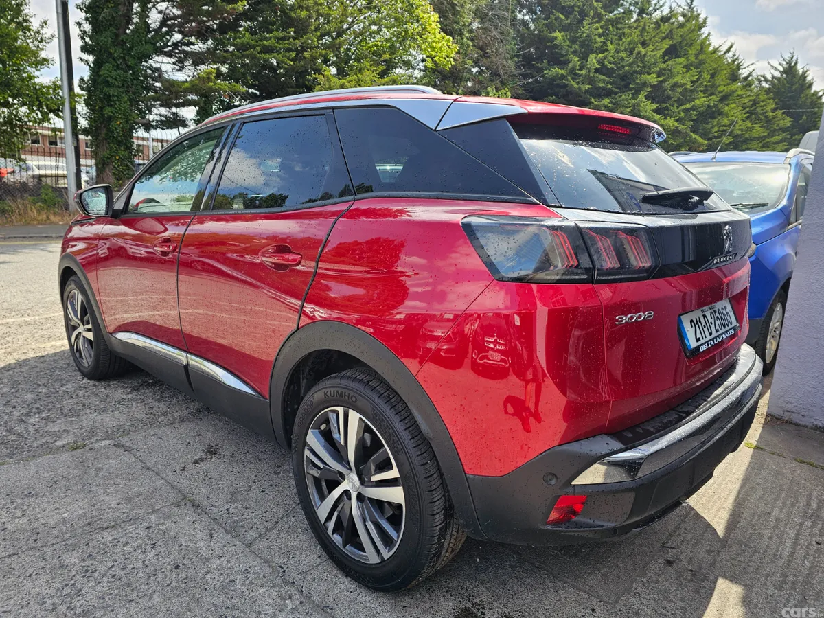 Peugeot 3008 MPV, Petrol, 2021, Red