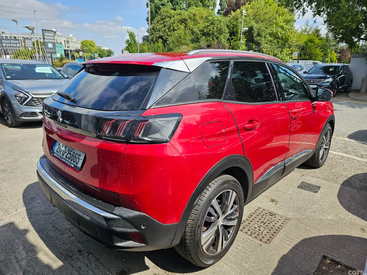 Peugeot 3008 MPV, Petrol, 2021, Red