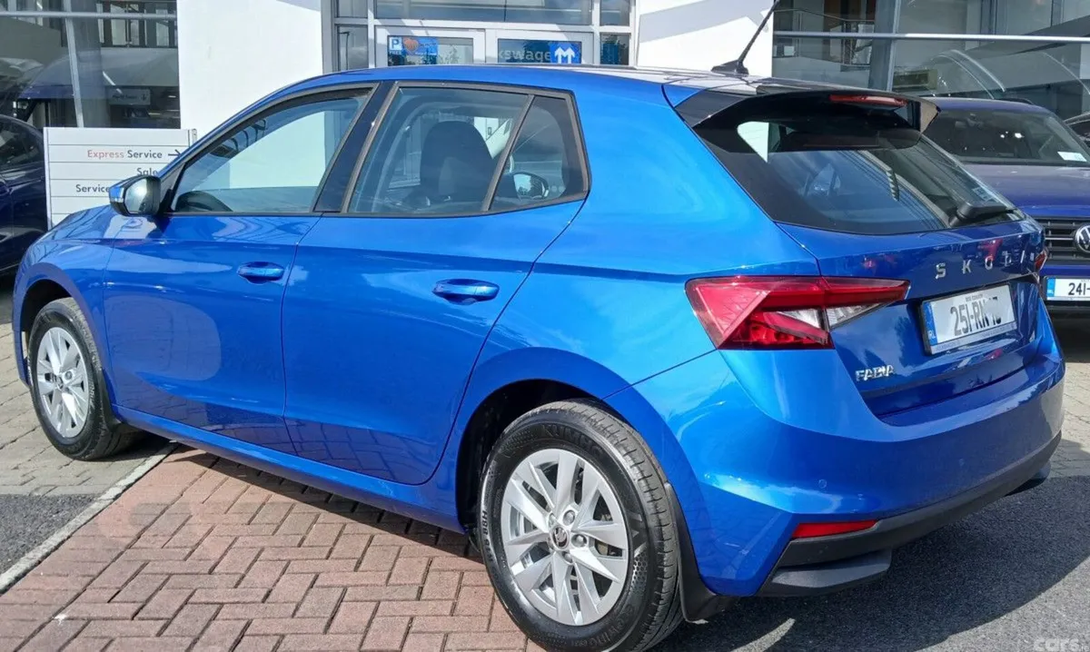 Skoda Fabia Hatchback, Petrol, 2025, Blue