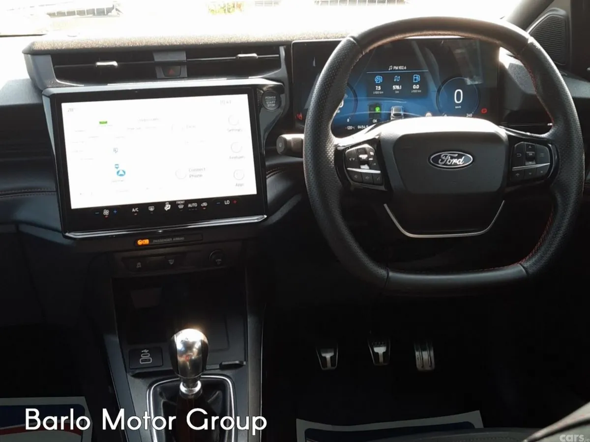 Ford Puma MPV, Petrol, 2025, Red