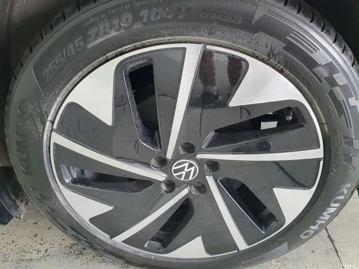 Volkswagen ID.7 Hatchback, Electric, 2024, Grey