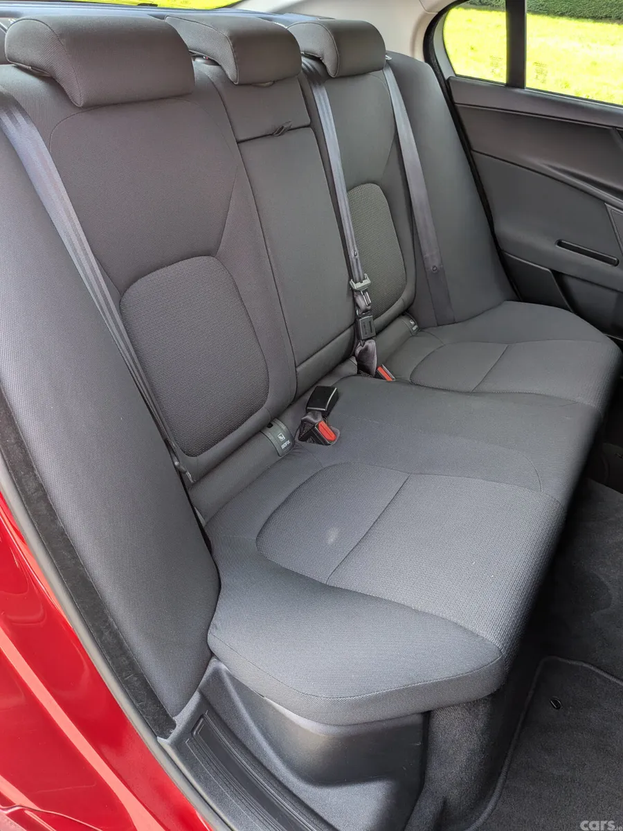 Jaguar XE Saloon, Diesel, 2015, Red